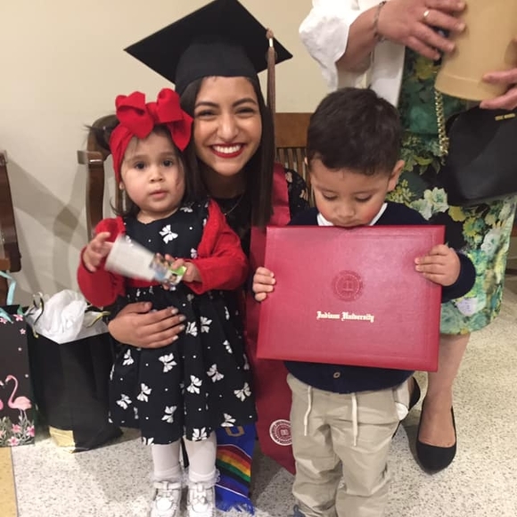 Meet your Posher, Monica - Picture 1 of 1